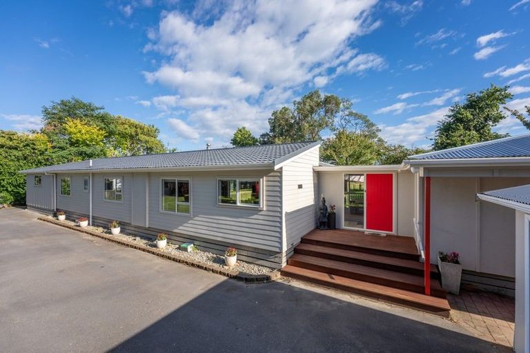 Photo of property in 52 Nimmo Avenue West, Waikanae, 5036