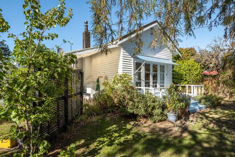 Photo of property in 37 Eltham Road, Blenheim, 7201