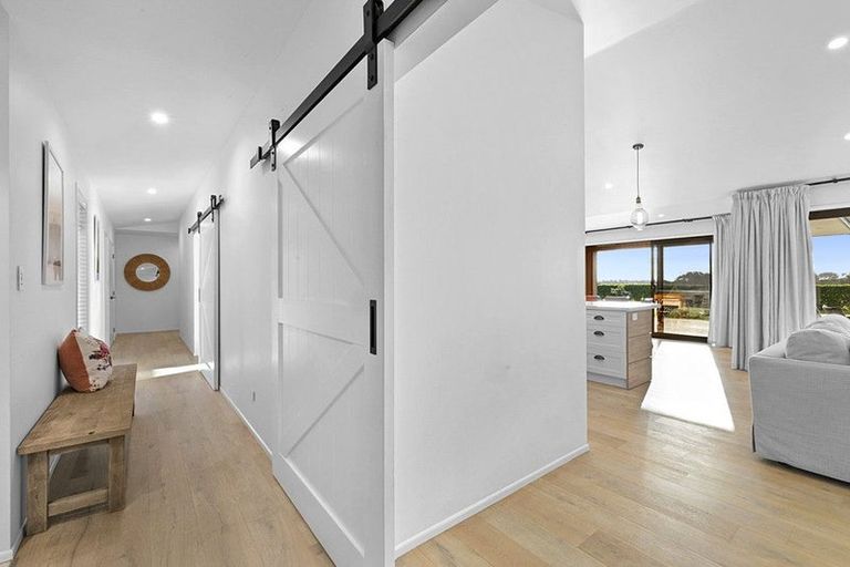 Photo of property in 132 Henwood Road, Paraite, New Plymouth, 4372