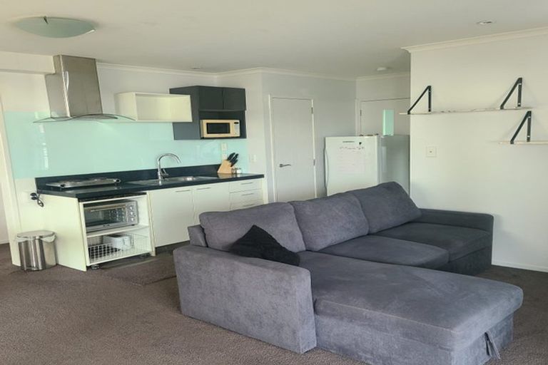 Photo of property in 6 Azores Way, Welcome Bay, Tauranga, 3112