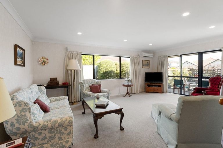 Photo of property in 58 Cedar Drive, Paraparaumu Beach, Paraparaumu, 5032