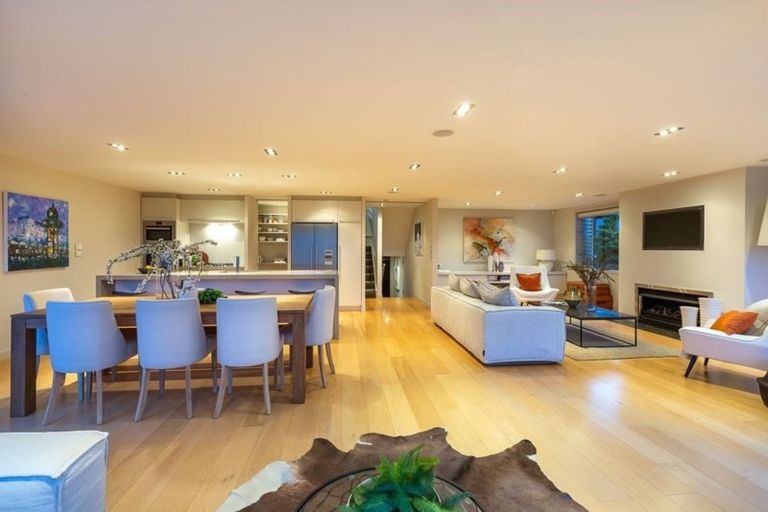 Photo of property in 44 Castor Bay Road, Castor Bay, Auckland, 0620