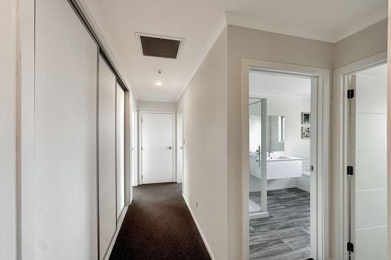 Photo of property in 16 Rhoboro Road, Twizel, 7901