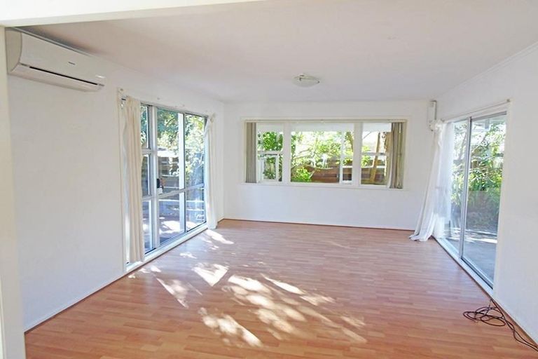 Photo of property in 31 Orion Place, Hillcrest, Auckland, 0627