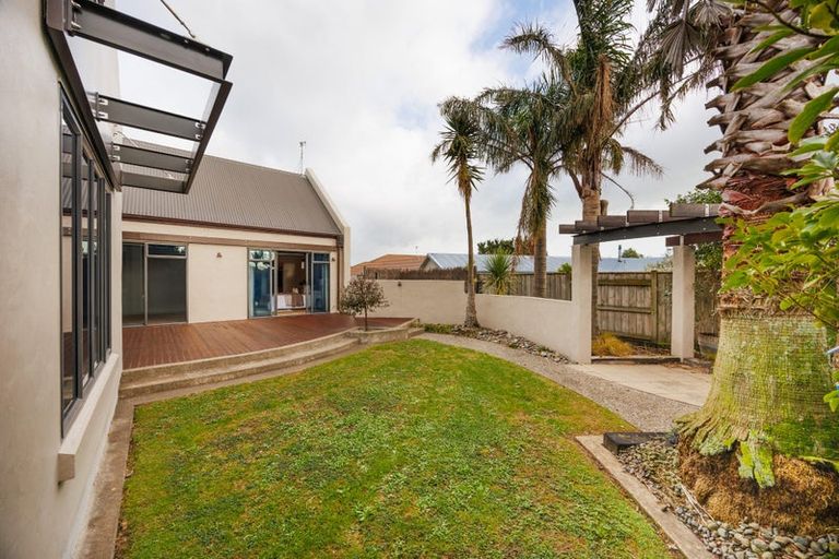 Photo of property in 37 Abby Road, Fitzherbert, Palmerston North, 4410