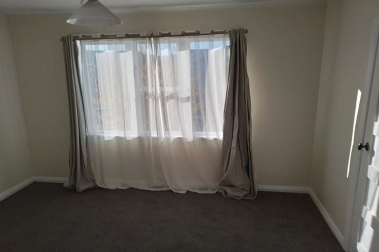 Photo of property in 16 Hardy Street, Waterloo, Lower Hutt, 5011