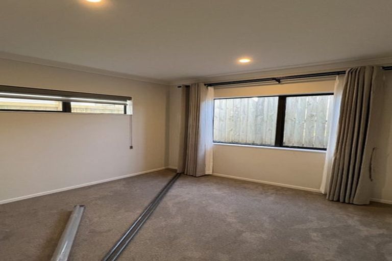 Photo of property in 35 Ksenia Drive, Flat Bush, Auckland, 2019