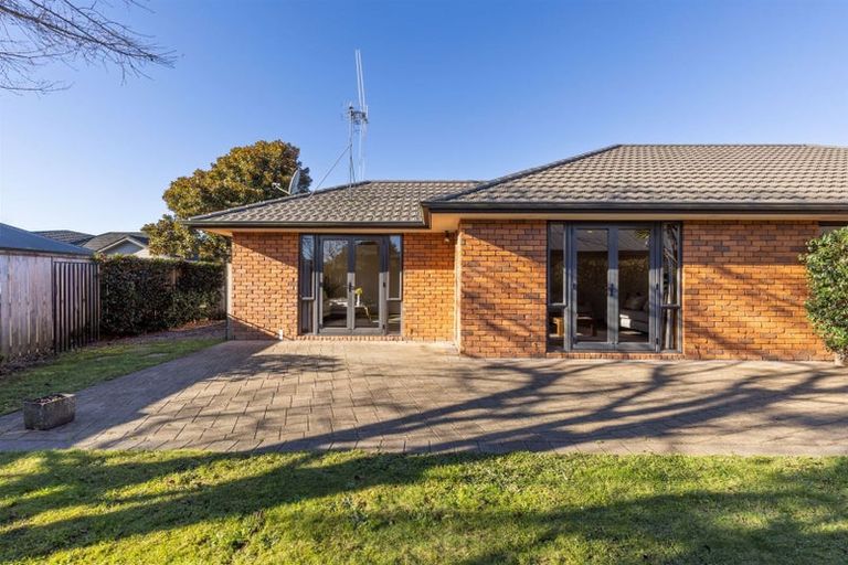 Photo of property in 16 Milbrook Place, Chartwell, Hamilton, 3210