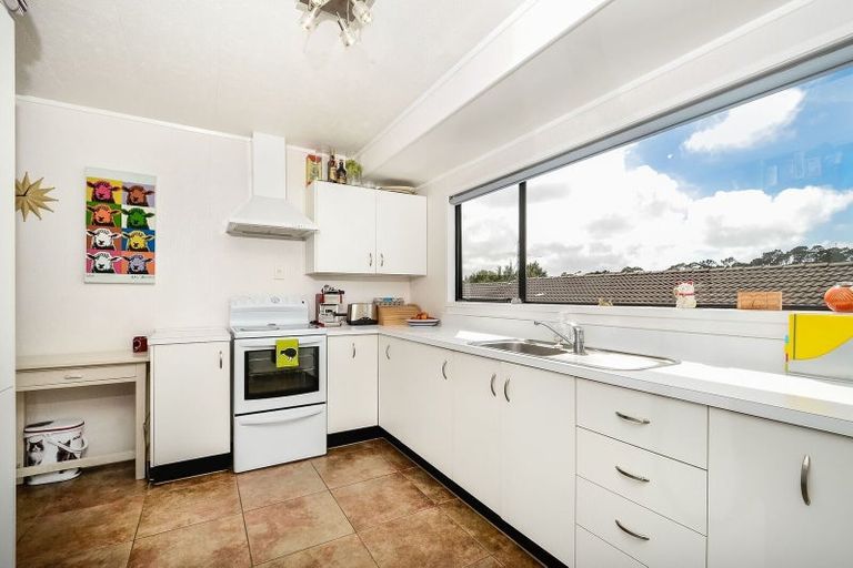 Photo of property in 137 Don Buck Road, Massey, Auckland, 0614