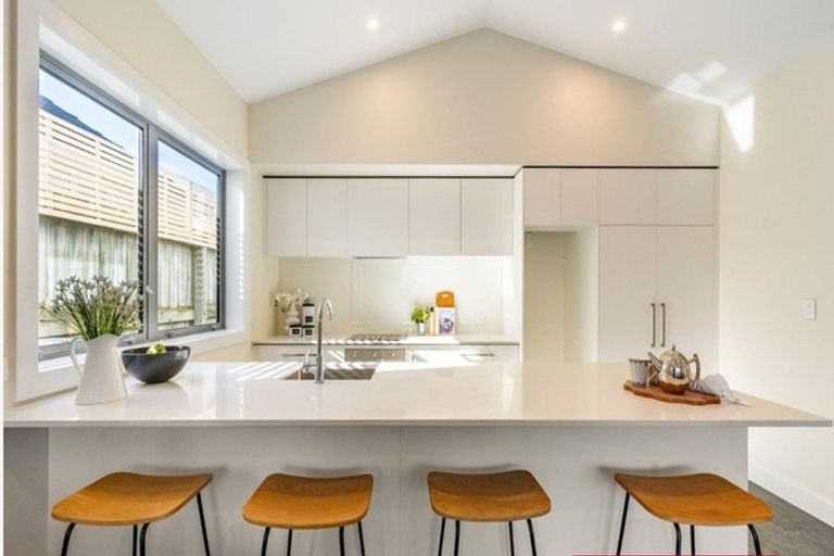 Photo of property in 56 Brentwood Street, Trentham, Upper Hutt, 5018