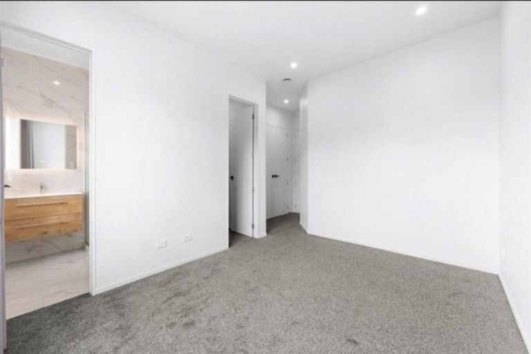 Photo of property in 57 Drumbuoy Drive, Flat Bush, Auckland, 2019