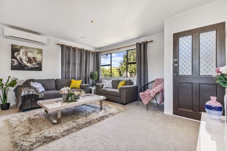 Photo of property in 57 Heybridge Street, Manurewa, Auckland, 2102