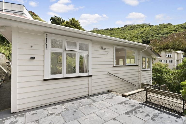 Photo of property in 51 Ribble Street, Island Bay, Wellington, 6023