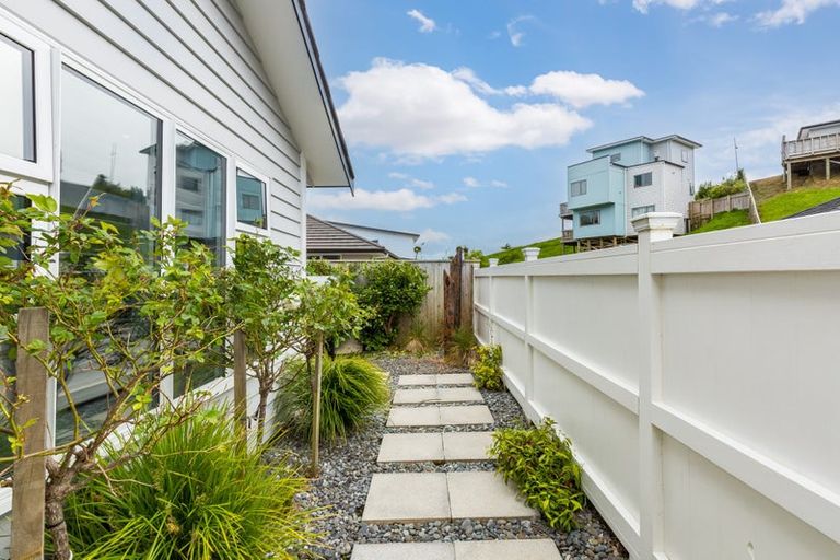 Photo of property in 179 Navigation Drive, Whitby, Porirua, 5024