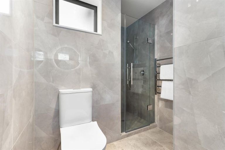 Photo of property in 105b Grove Road, Papakura, 2110