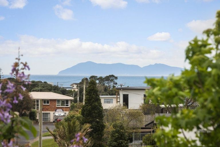 Photo of property in 58 The Crescent, Waihi Beach, 3611