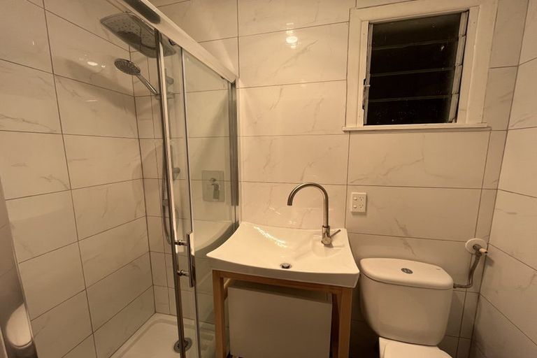 Photo of property in 39 Riverhills Avenue, Pakuranga Heights, Auckland, 2010