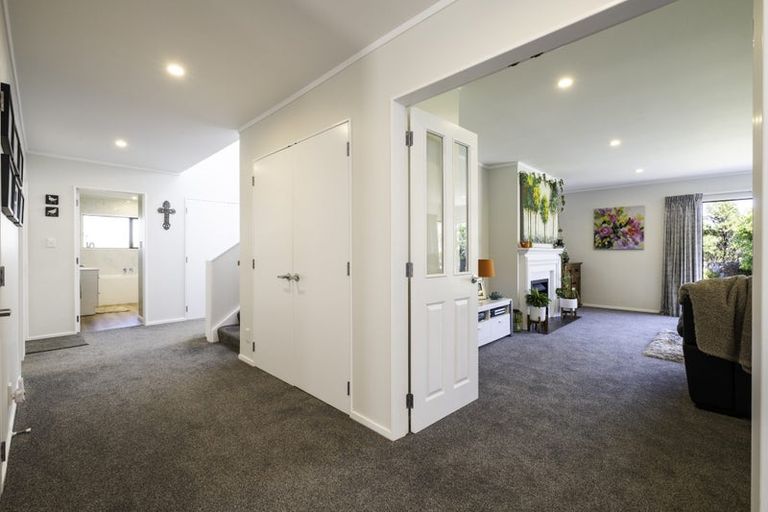 Photo of property in 34 Samwell Drive, Whitby, Porirua, 5024