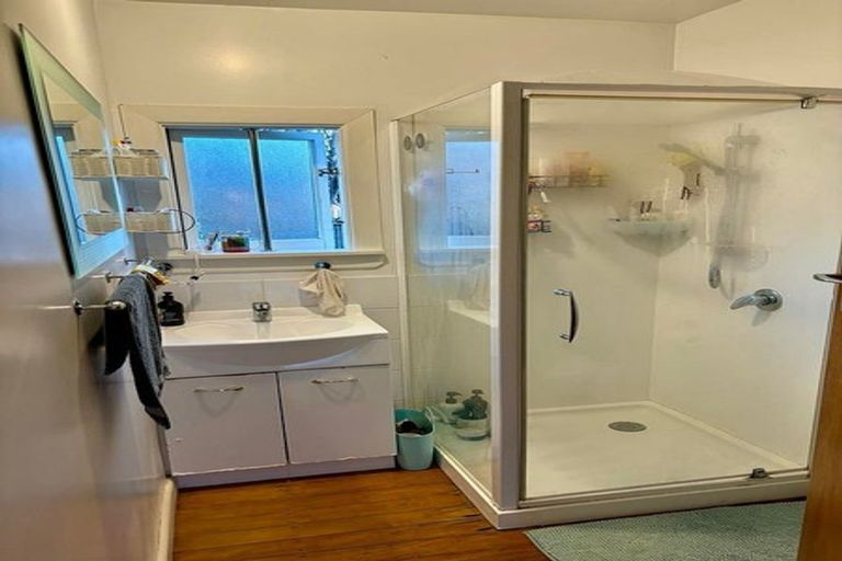 Photo of property in 24 Middleton Road, Upper Riccarton, Christchurch, 8041