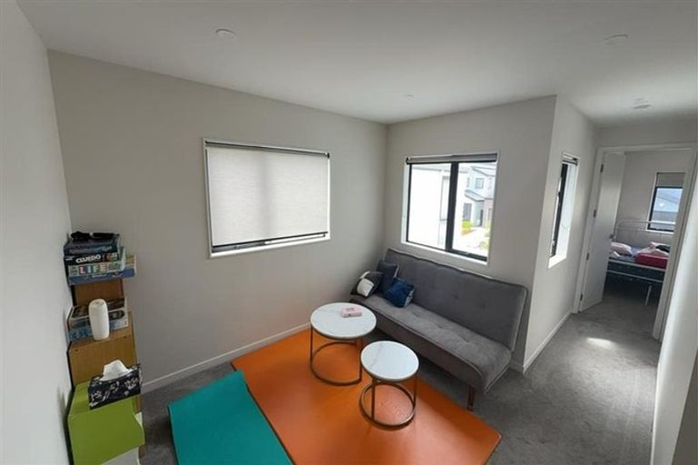 Photo of property in 16 Kapehu Road, Silverdale, 0932