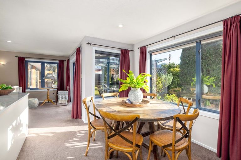 Photo of property in 8 Mull Place, Broomfield, Christchurch, 8042