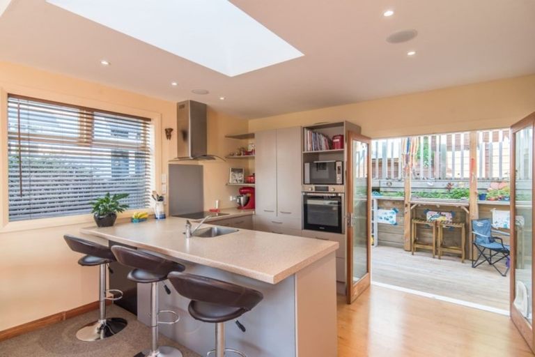 Photo of property in 66 Ira Street, Miramar, Wellington, 6022