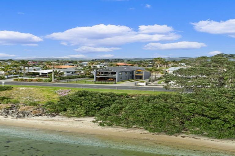 Photo of property in 235 One Tree Point Road, One Tree Point, 0118