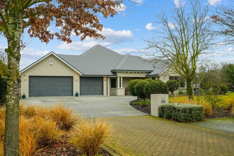 Photo of property in 12 Heaphy Court, Rolleston, 7614
