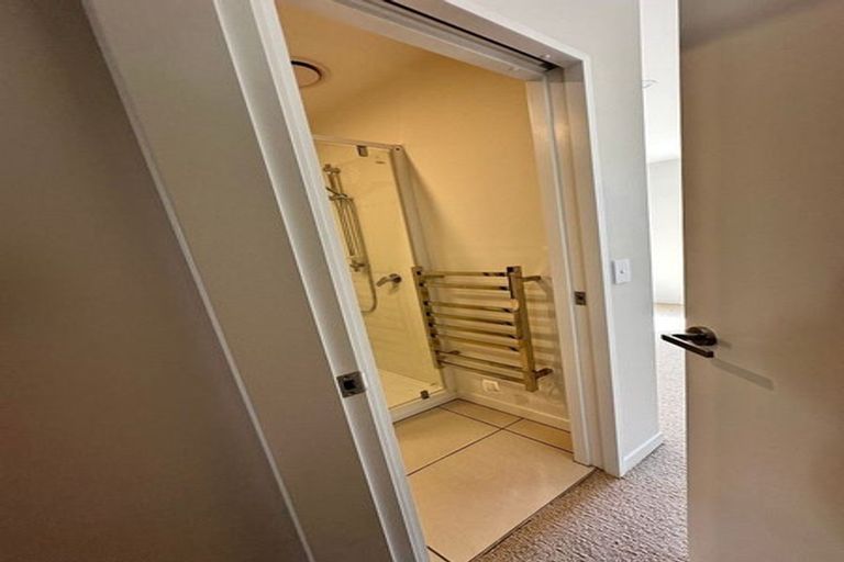 Photo of property in 2/65 Strathmore Avenue, Strathmore Park, Wellington, 6022