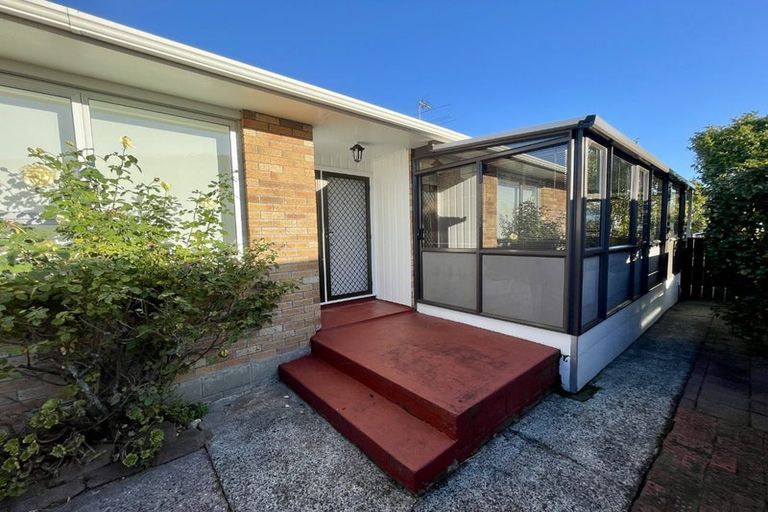 Photo of property in 8 Tacoma Drive, Totara Park, Upper Hutt, 5018