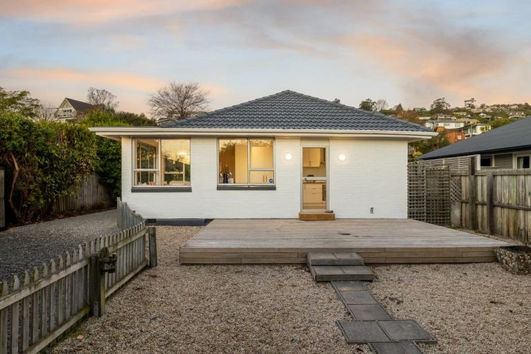 Photo of property in 125 Centaurus Road, Huntsbury, Christchurch, 8022