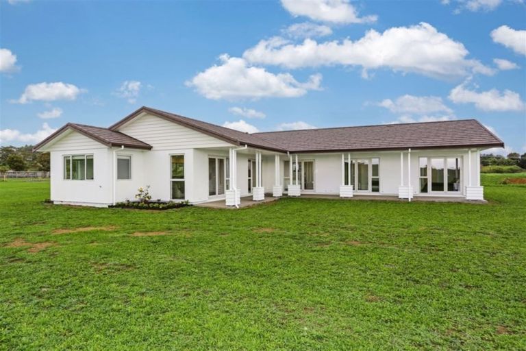 Photo of property in 3 Sands Road, Waiuku, 2681