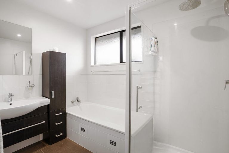 Photo of property in 11 Fiona Place, Hei Hei, Christchurch, 8042