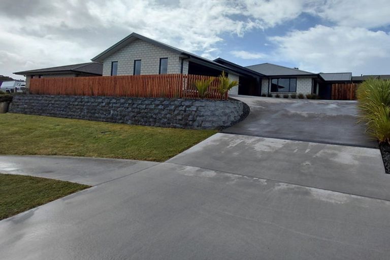 Photo of property in 20 Carlingford Rise, Dinsdale, Hamilton, 3204