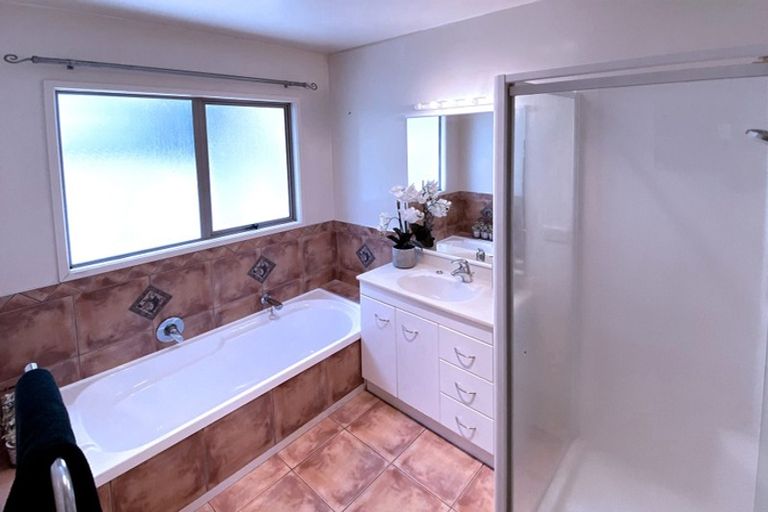 Photo of property in 8 Tautara Place, Ohauiti, Tauranga, 3112