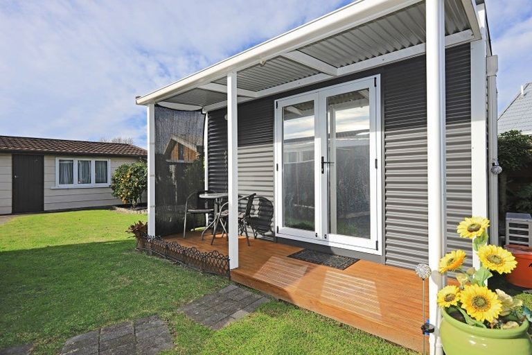 Photo of property in 27 Donegal Crescent, Tamatea, Napier, 4112
