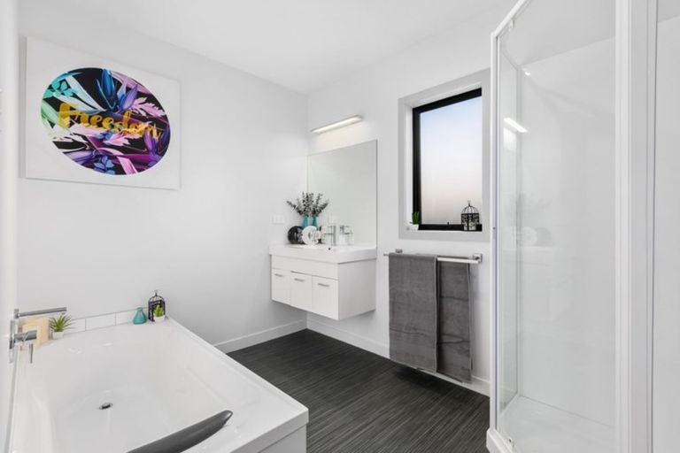 Photo of property in 131 Kennedy Road, Pyes Pa, Tauranga, 3112