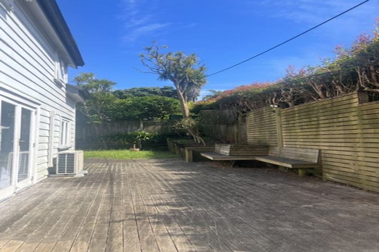 Photo of property in 1/29 Wolsley Avenue, Milford, Auckland, 0620