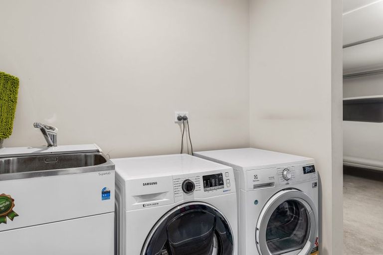 Photo of property in 66 Stationmasters Way, Prebbleton, 7604