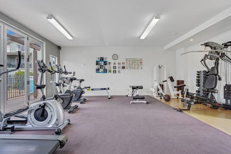 Photo of property in 2/30 Opito Way, East Tamaki, Auckland, 2013