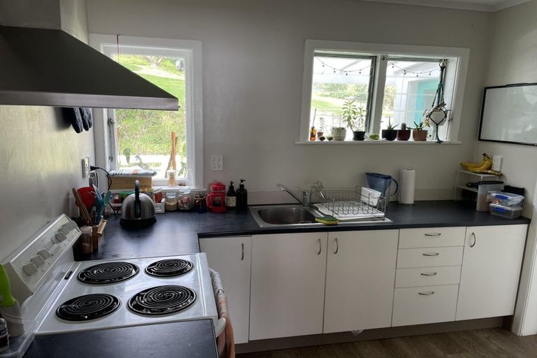 Photo of property in 19 Petherick Crescent, Johnsonville, Wellington, 6037