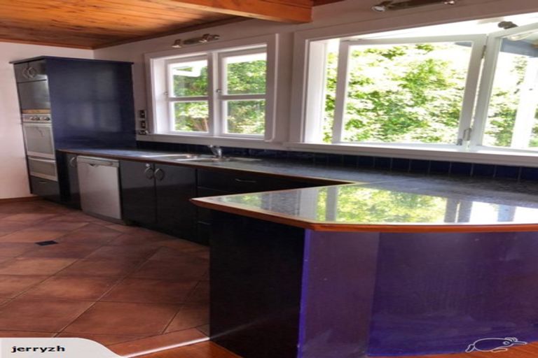 Photo of property in 83 Red Beach Road, Red Beach, 0932