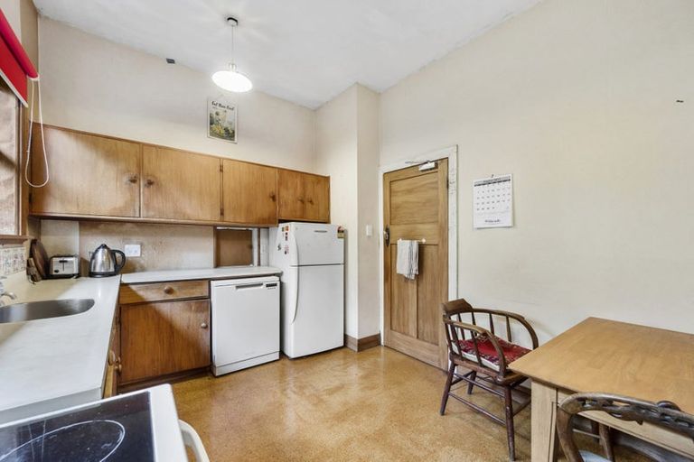 Photo of property in 15 Beauchamp Street, Karori, Wellington, 6012