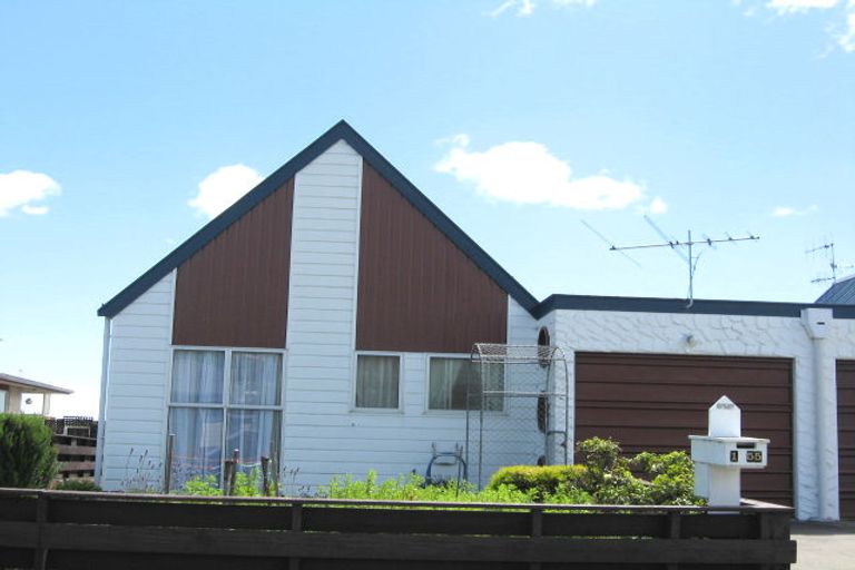 Photo of property in 1/55 Fergusson Street, Stoke, Nelson, 7011