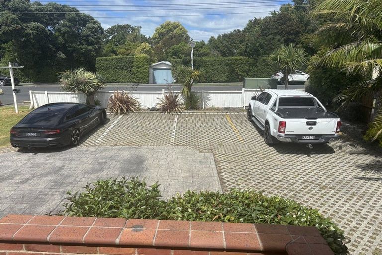 Photo of property in 119 Shakespeare Road, Milford, Auckland, 0620