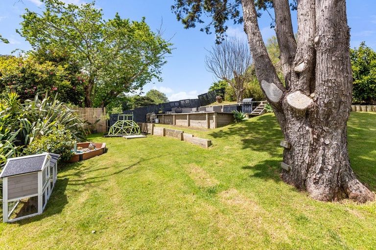 Photo of property in 94 Cook Street, Marfell, New Plymouth, 4310