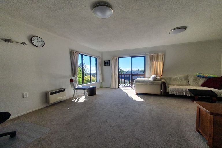 Photo of property in 2/683 East Coast Road, Browns Bay, Auckland, 0630