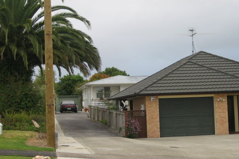 Photo of property in 12 Beatrice Avenue, Hillcrest, Auckland, 0627