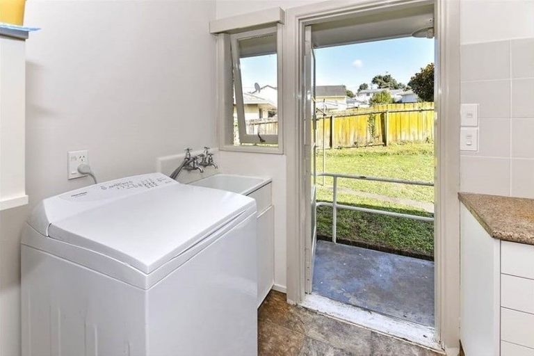 Photo of property in 2/7 Hill Road, Papatoetoe, Auckland, 2025