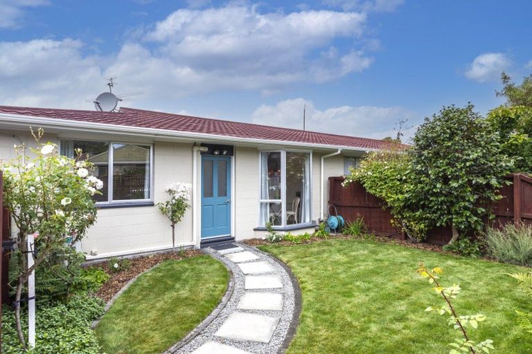 Photo of property in 1/5 Coles Place, St Albans, Christchurch, 8014